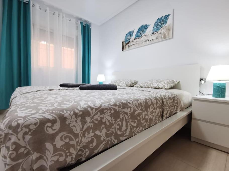 Apartamento Playa Cura Torrevieja Extérieur photo